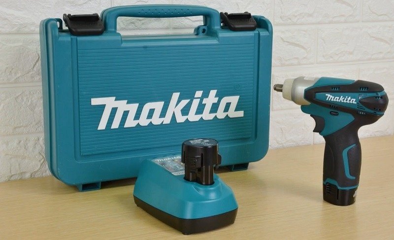 Máy siết bu lông Makita TW100DZ 10.8V - Giá siêu hàng chính hãng