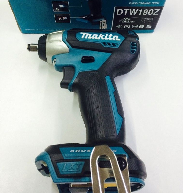 Makita DTW180Z là máy siết bu lông không dây dẫn