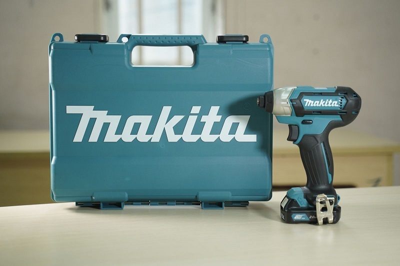 Makita TD110DSAE có thiết kế nhỏ gọn, tiện dụng