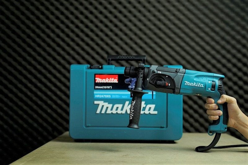 Makita HR4720 có thiết kế thông minh, công suất làm việc mạnh mẽ 780W