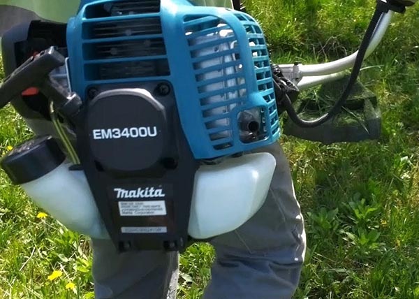 Cách sửa máy cắt cỏ bị ngộp xăng