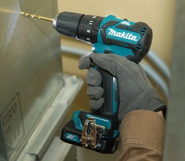 Máy khoan pin Makita HP332DSAE