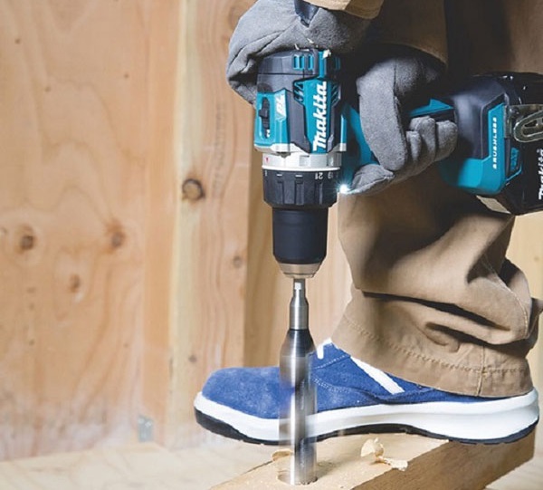 Máy khoan pin Makita DHP484RTE